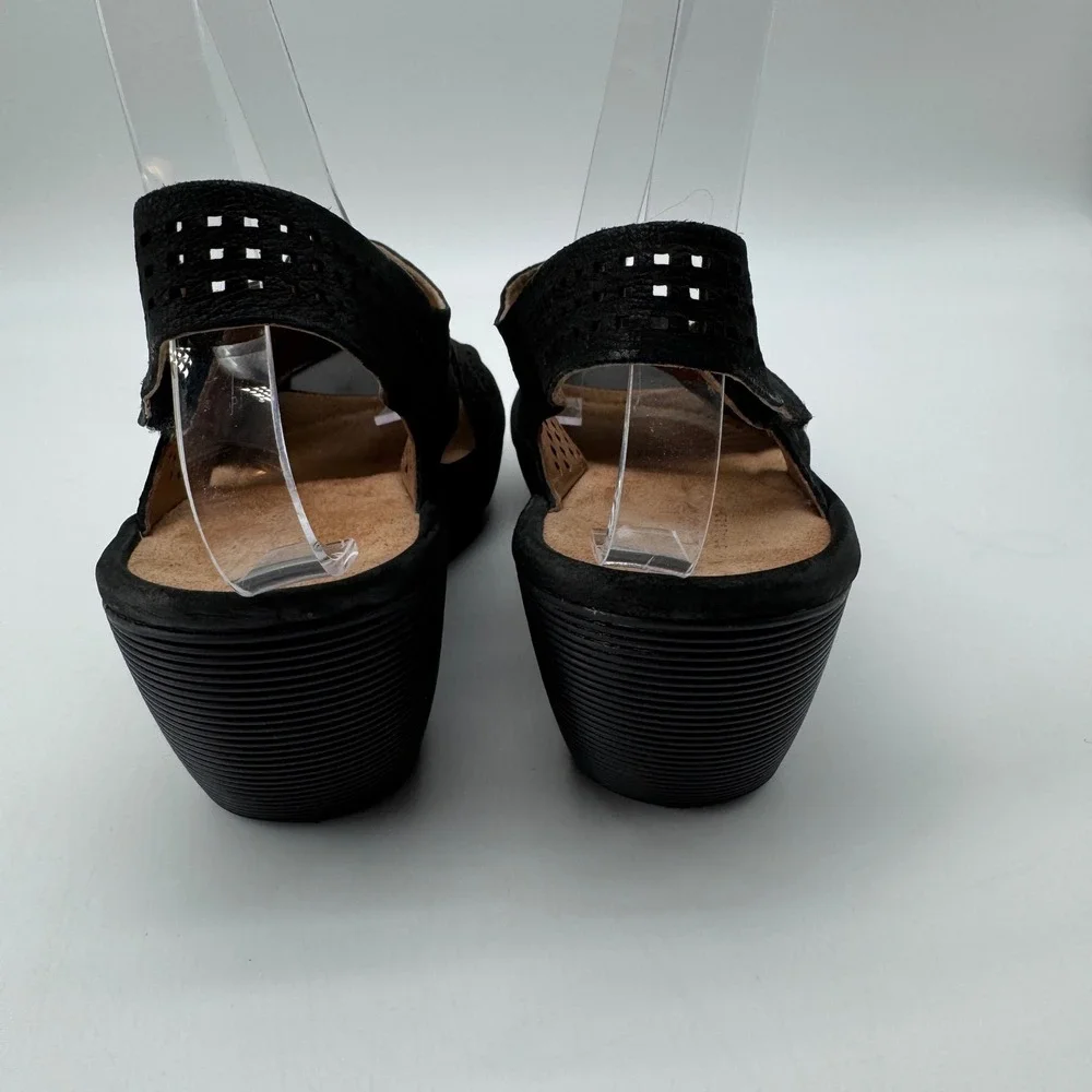 Clarks Artisan Reey Variel Wedge Sandals 7 Leather Perforated Slingback Comfort